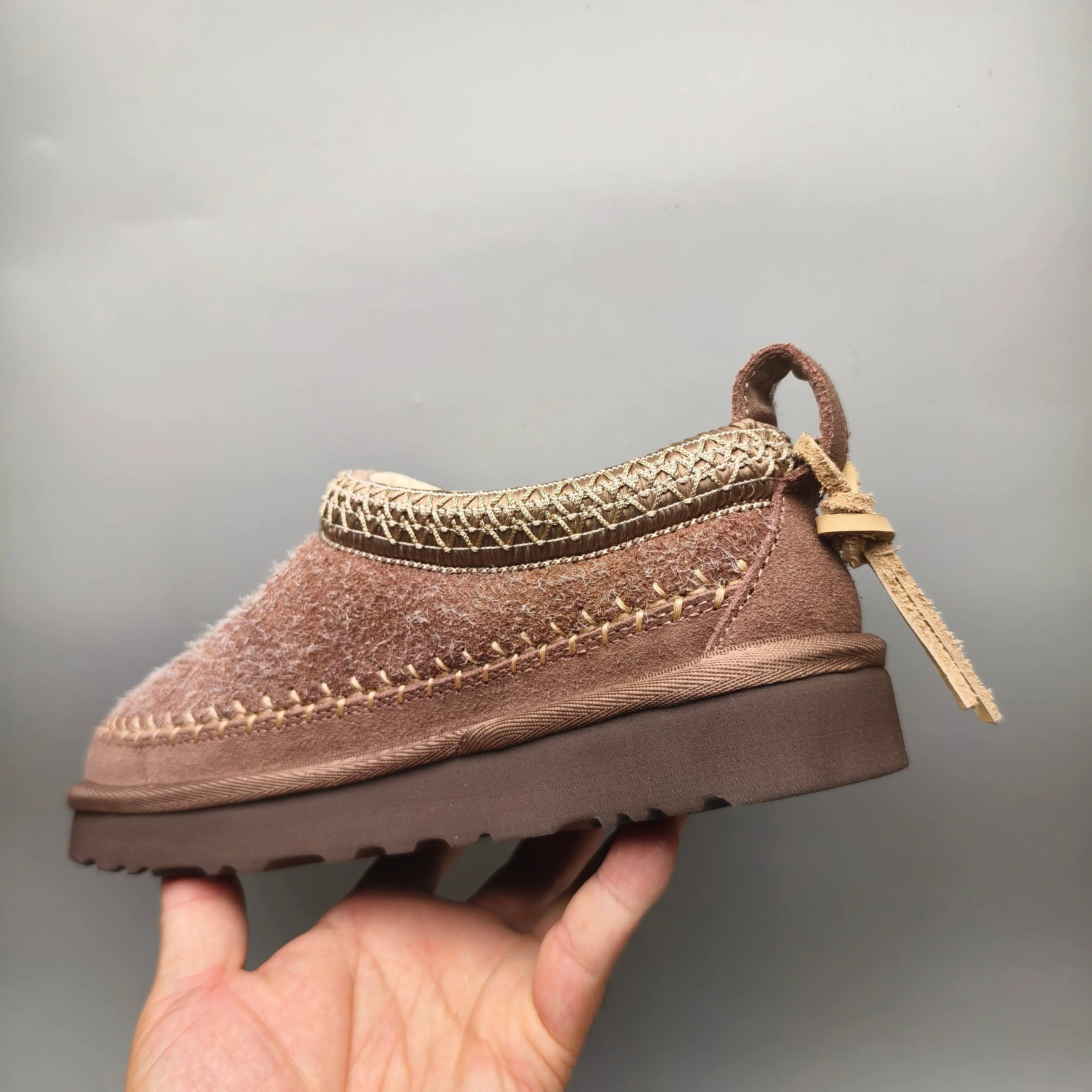 💰520 UGG sheepskin all-in-one snow boots 1444 ethnic style anti-suede back strap women's shoes color: sand brown matching size: 35-40